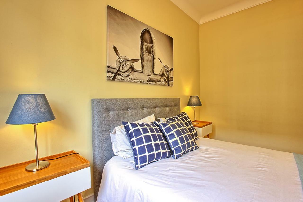 Almirante 3-four Bedrooms Lejlighed Lisboa
