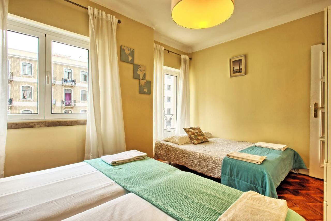 Lejlighed Almirante 3-four Bedrooms Lisboa