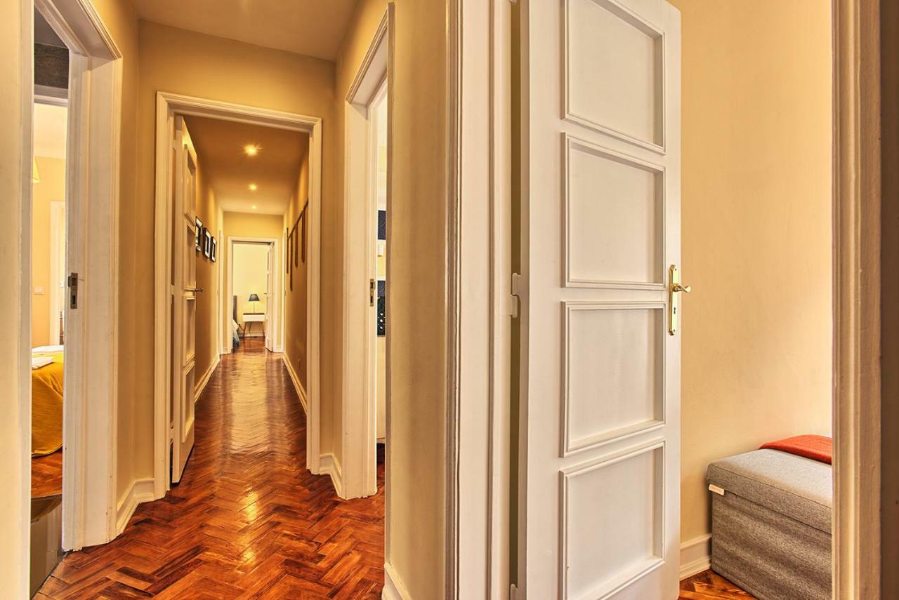Almirante 3-four Bedrooms Lejlighed
