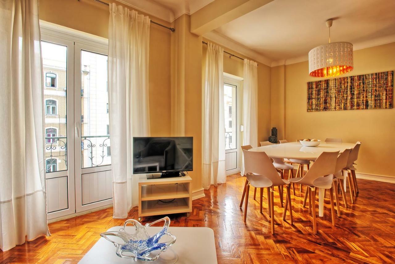 Lejlighed Almirante 3-four Bedrooms Lisboa