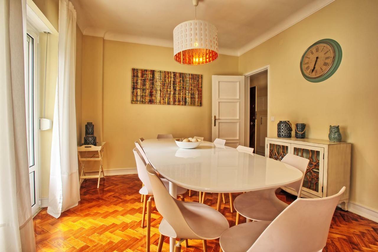 Almirante 3-four Bedrooms Lejlighed